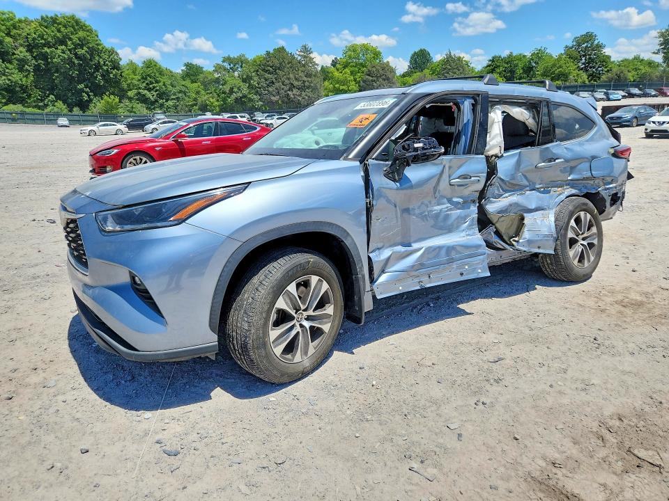 53602896 :رقم المزاد ، 5TDGZRAH9MS081032 vin ، 2021 Toyota Highlander مزاد بيع