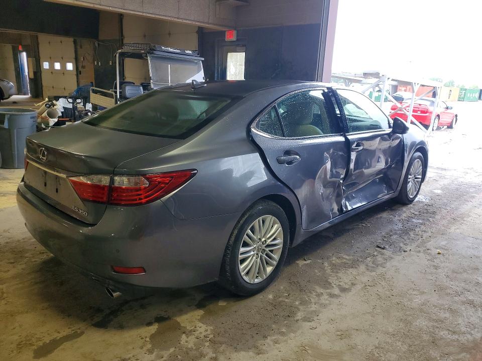 52211866 :رقم المزاد ، JTHBK1GG2D2003549 vin ، 2013 Lexus Es مزاد بيع