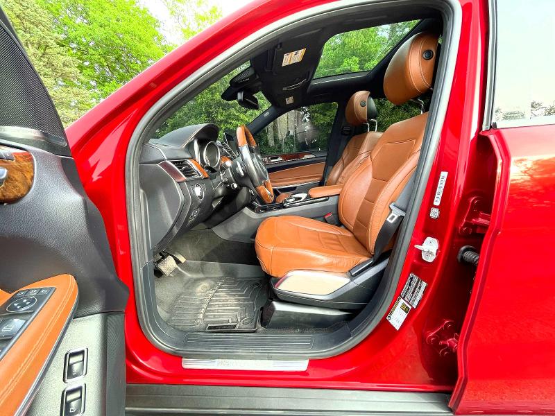 55254976 :رقم المزاد ، 4JGDF7DE6HA787181 vin ، 2017 Mercedes-benz Gls مزاد بيع