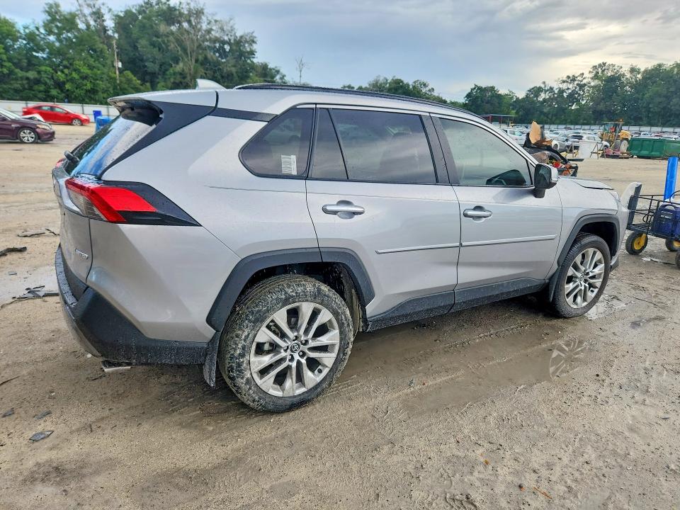 54146486 :رقم المزاد ، 2T3Y1RFV9MC087746 vin ، 2021 Toyota Rav4 مزاد بيع