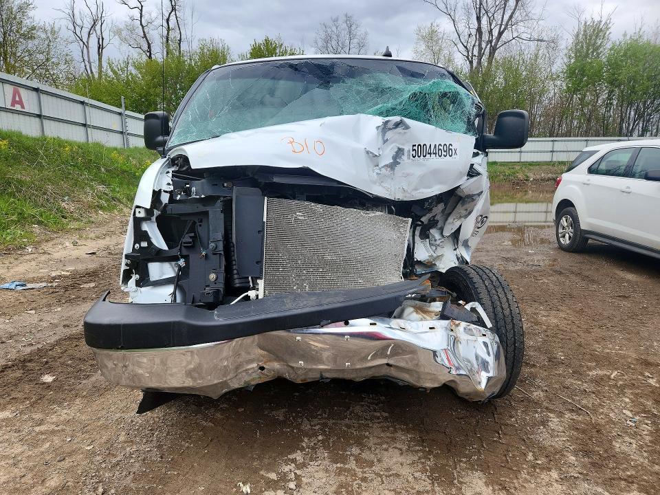 2021 Chevrolet Express G2500 მანქანა იყიდება აუქციონზე, vin: 1GCWGAFP4M1188750, აუქციონის ნომერი: 50044696
