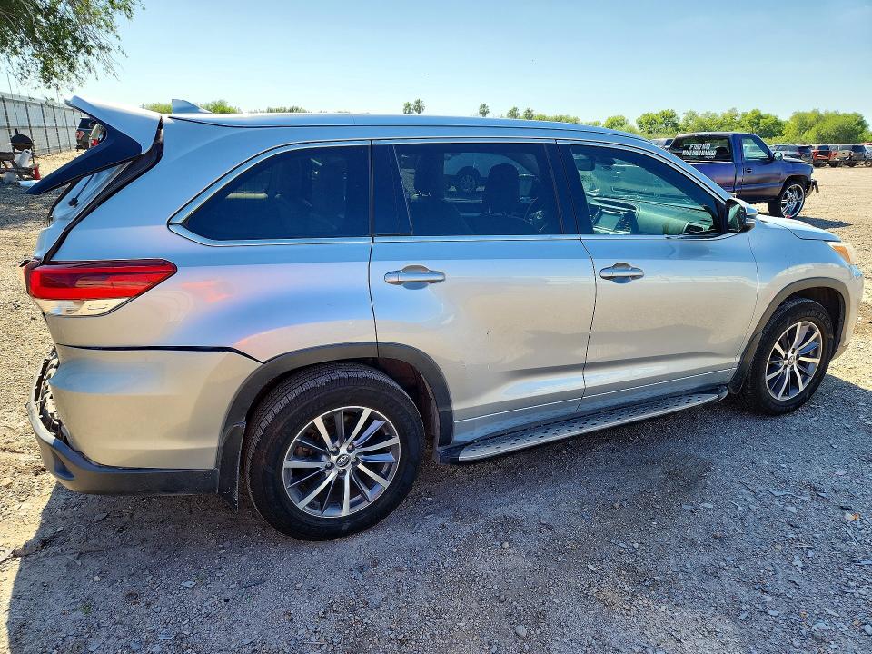 Продажа на аукционе авто 2017 Toyota Highlander, vin: 5TDKZRFH3HS514109, номер лота: 53369976