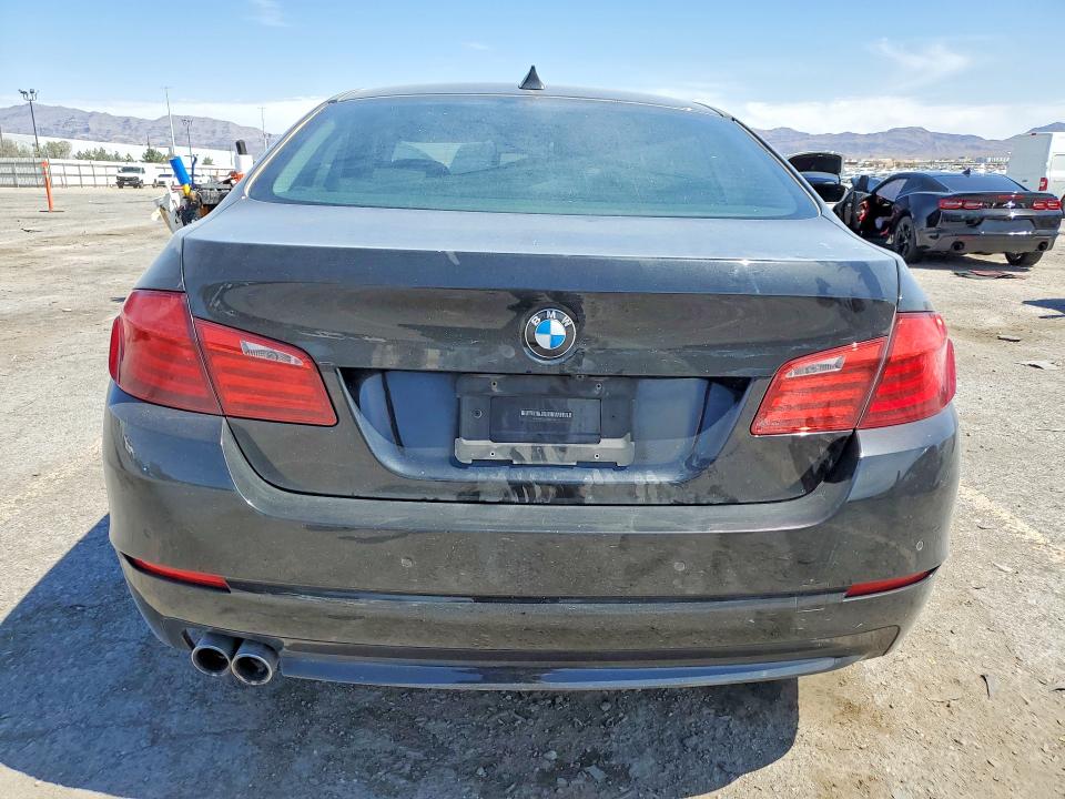 54864366 :رقم المزاد ، WBAFR1C57BC260181 vin ، 2011 Bmw 528 مزاد بيع