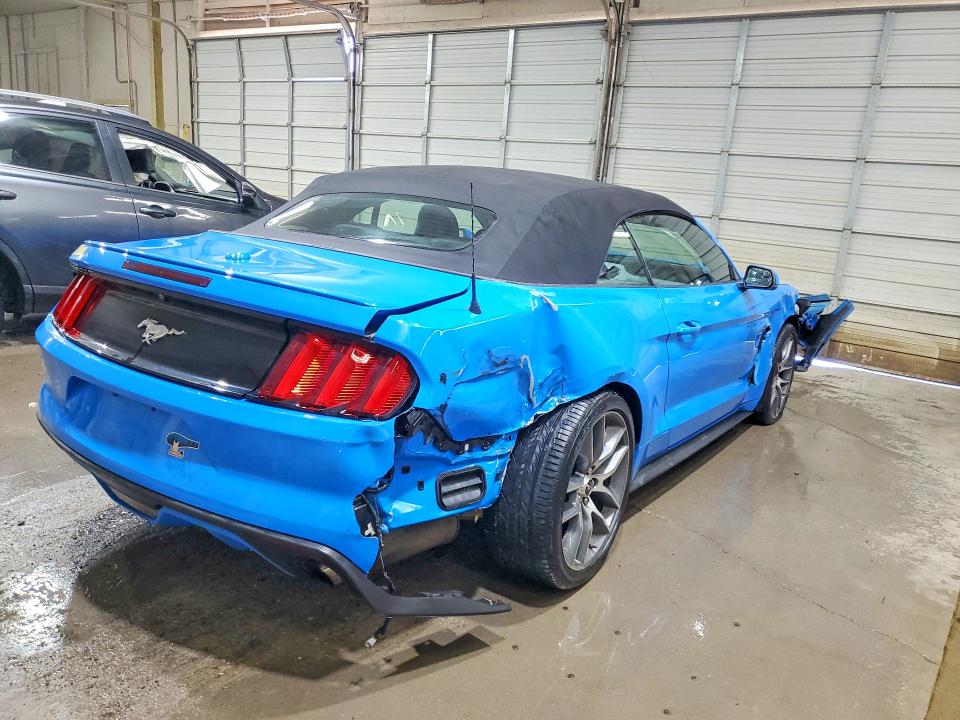53971986 :رقم المزاد ، 1FATP8UH8H5228341 vin ، 2017 Ford Mustang مزاد بيع