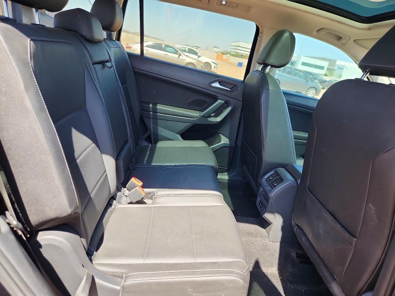 53280216 :رقم المزاد ، 3VV3B7AXXKM077536 vin ، 2019 Volkswagen Tiguan مزاد بيع
