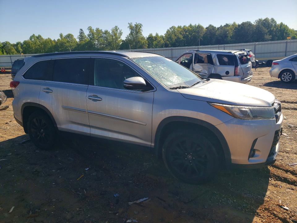 2019 Toyota Highlander მანქანა იყიდება აუქციონზე, vin: 5TDJZRFH3KS567220, აუქციონის ნომერი: 52486776