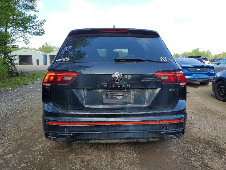 52998576 :رقم المزاد ، 3VV8B7AX2NM066265 vin ، 2022 Volkswagen Tiguan مزاد بيع