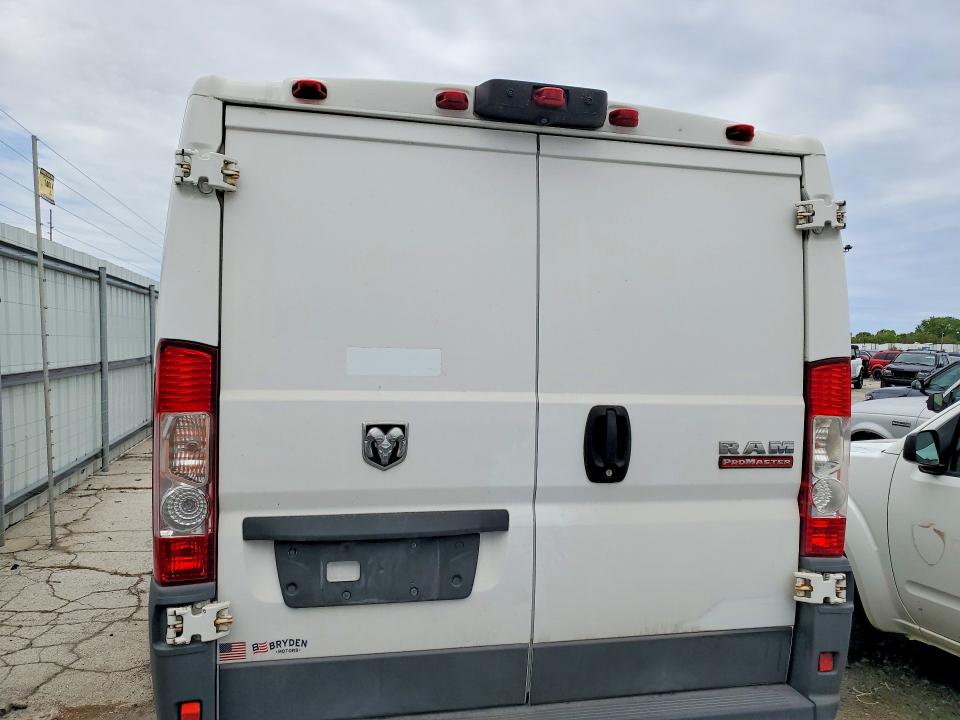 52023266 :رقم المزاد ، 3C6TRVAG4JE136739 vin ، 2018 Ram Promaster 1500 مزاد بيع