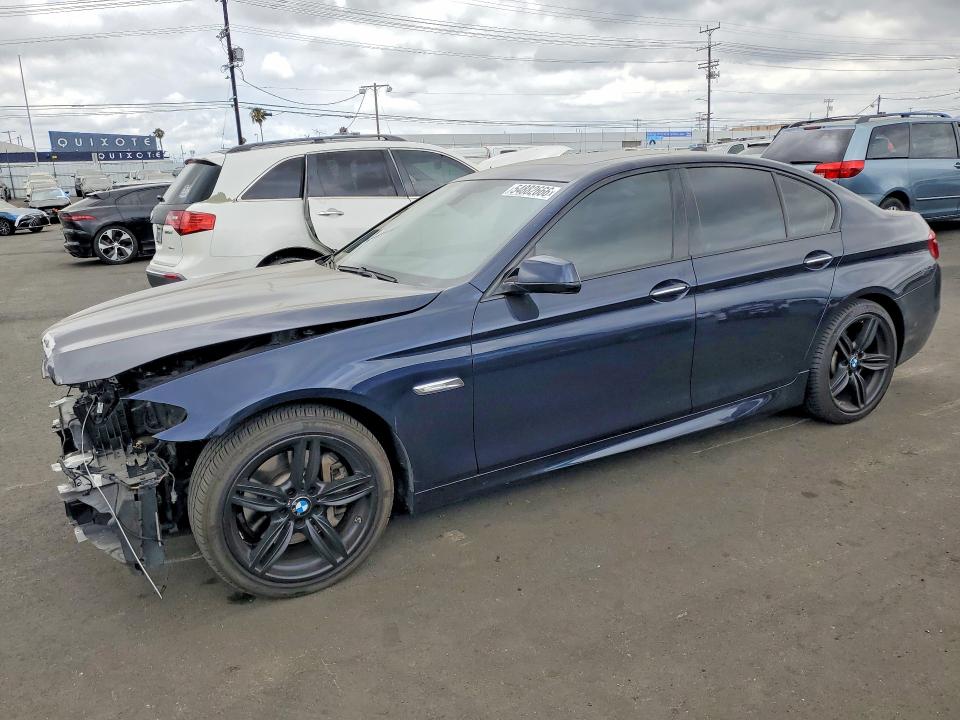 54882666 :رقم المزاد ، WBAFR7C5XDC828784 vin ، 2013 Bmw 535 مزاد بيع