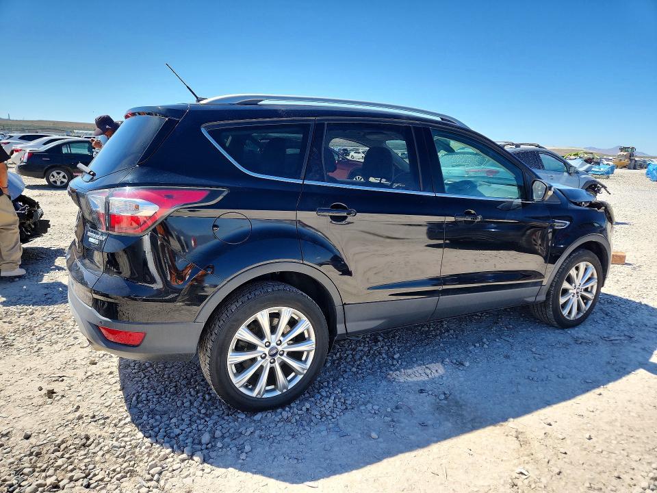 Продажа на аукционе авто 2017 Ford Escape, vin: 1FMCU9JD9HUA26362, номер лота: 52144526