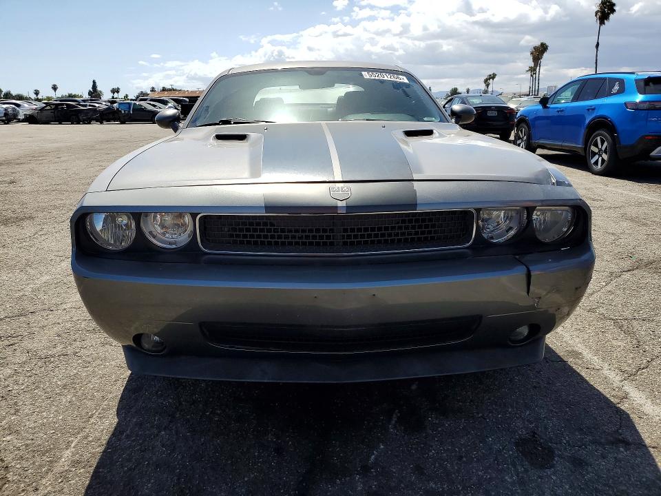2010 Dodge Challenger მანქანა იყიდება აუქციონზე, vin: 2B3CJ4DV6AH318405, აუქციონის ნომერი: 55201266