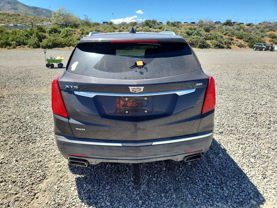 53616026 :رقم المزاد ، 1GYKNFRS4JZ232383 vin ، 2018 Cadillac Xt5 مزاد بيع