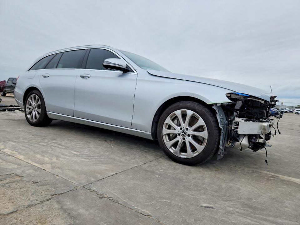 Продажа на аукционе авто 2018 Mercedes-benz E, vin: WDDZH6GB2JA374329, номер лота: 51863146