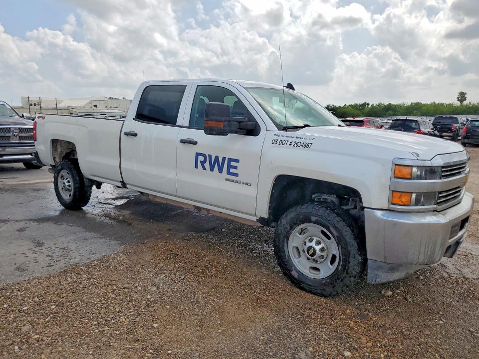 55154956 :رقم المزاد ، 1GC1KUEG6JF142718 vin ، 2018 Chevrolet Silverado مزاد بيع