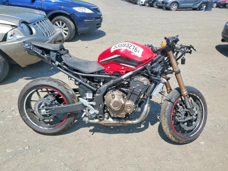 53593216 :رقم المزاد ، MLHPC6250N5301702 vin ، 2022 Honda Cbr500 مزاد بيع