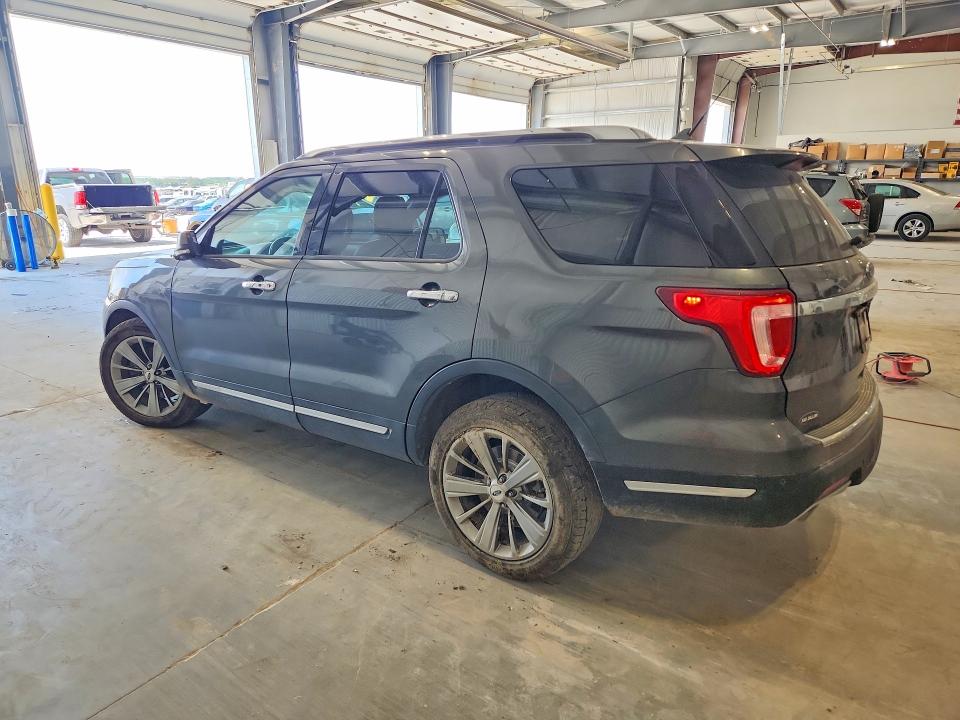 55002096 :رقم المزاد ، 1FM5K8F8XJGB45496 vin ، 2018 Ford Explorer مزاد بيع