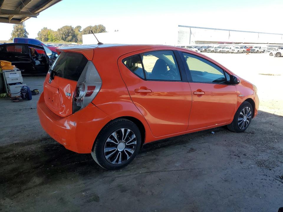 Продажа на аукционе авто 2013 Toyota Prius C, vin: JTDKDTB36D1034739, номер лота: 52270666
