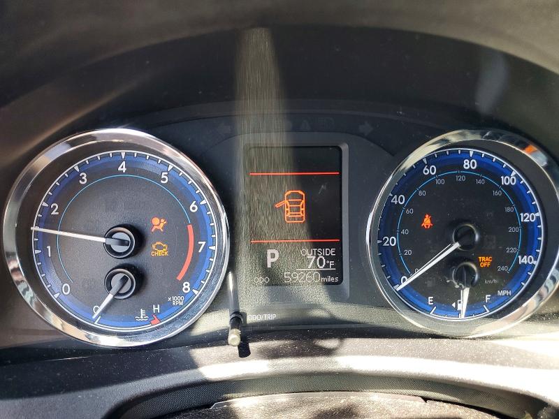 Продаж на аукціоні авто 2018 Toyota Corolla, vin: 2T1BURHEXJC122275, номер лоту: 55060516