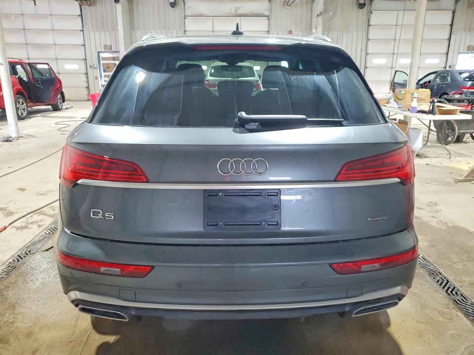 55049116 :رقم المزاد ، WA1EAAFY8N2083799 vin ، 2022 Audi Q5 مزاد بيع