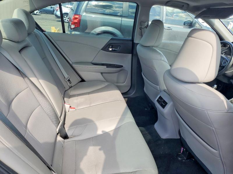 Продажа на аукционе авто 2017 Honda Accord, vin: 1HGCR3F92HA011406, номер лота: 55038596