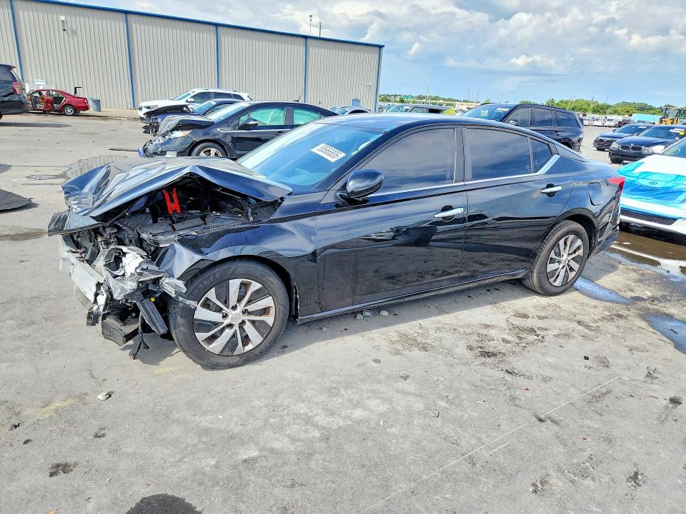 55566806 :رقم المزاد ، 1N4BL4BV8KC148226 vin ، 2019 Nissan Altima مزاد بيع