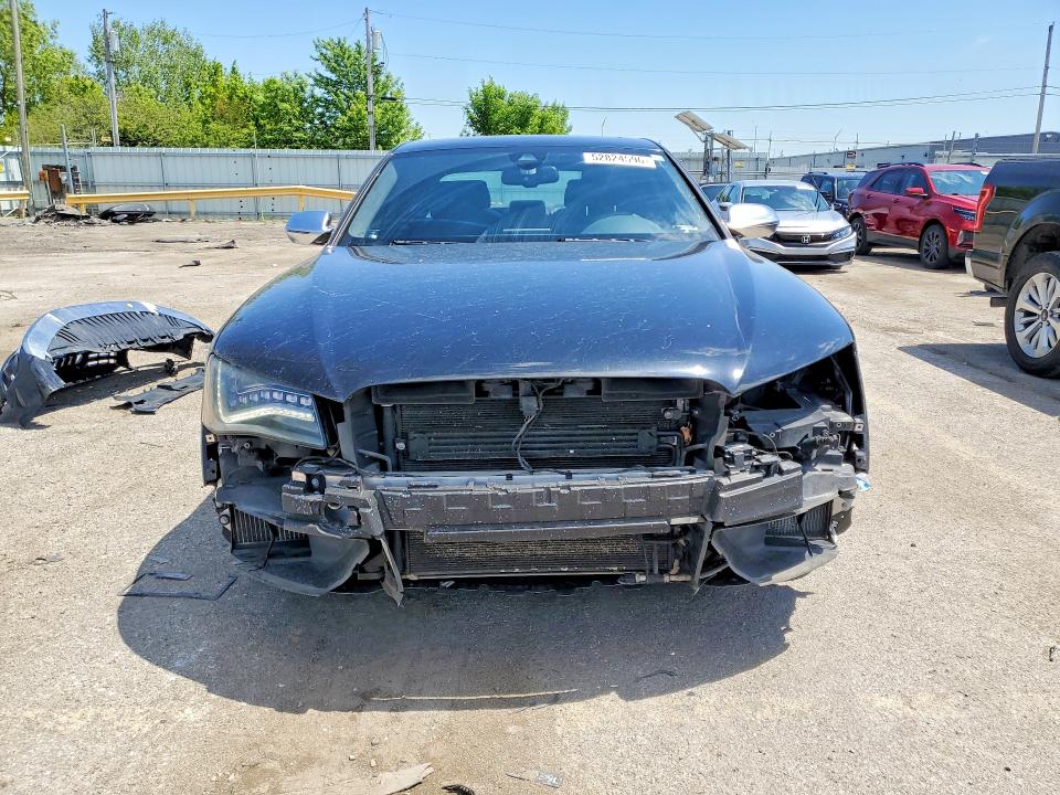 52824596 :رقم المزاد ، WAUD2AFD7DN029657 vin ، 2013 Audi S8 مزاد بيع
