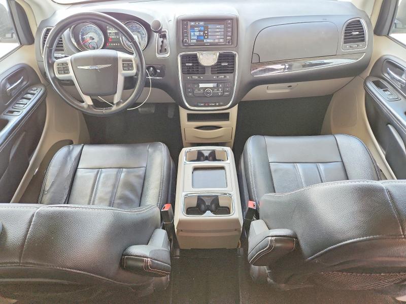 53724676 :رقم المزاد ، 2C4RC1BG8ER270220 vin ، 2014 Chrysler Town & Country مزاد بيع