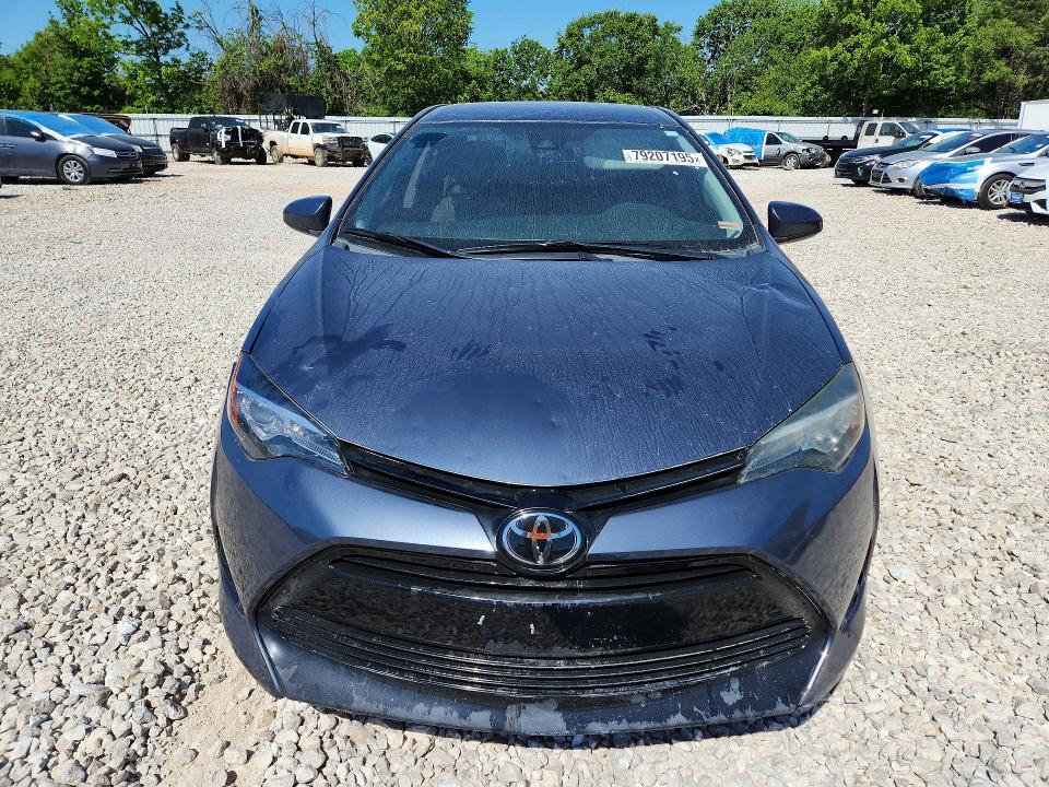 79207195 :رقم المزاد ، 2T1BURHE8HC765282 vin ، 2017 Toyota Corolla مزاد بيع