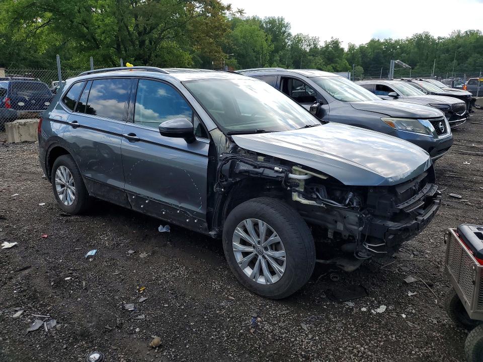 2020 Volkswagen Tiguan მანქანა იყიდება აუქციონზე, vin: 3VV1B7AX9LM180794, აუქციონის ნომერი: 52901596