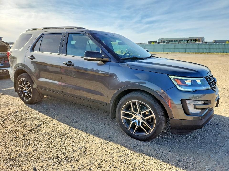 51346776 :رقم المزاد ، 1FM5K8GT0HGD37118 vin ، 2017 Ford Explorer مزاد بيع
