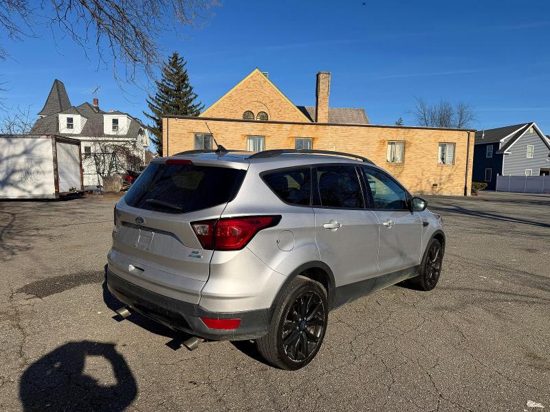 Продаж на аукціоні авто 2019 Ford Escape, vin: 1FMCU9GD8KUB73559, номер лоту: 54190886