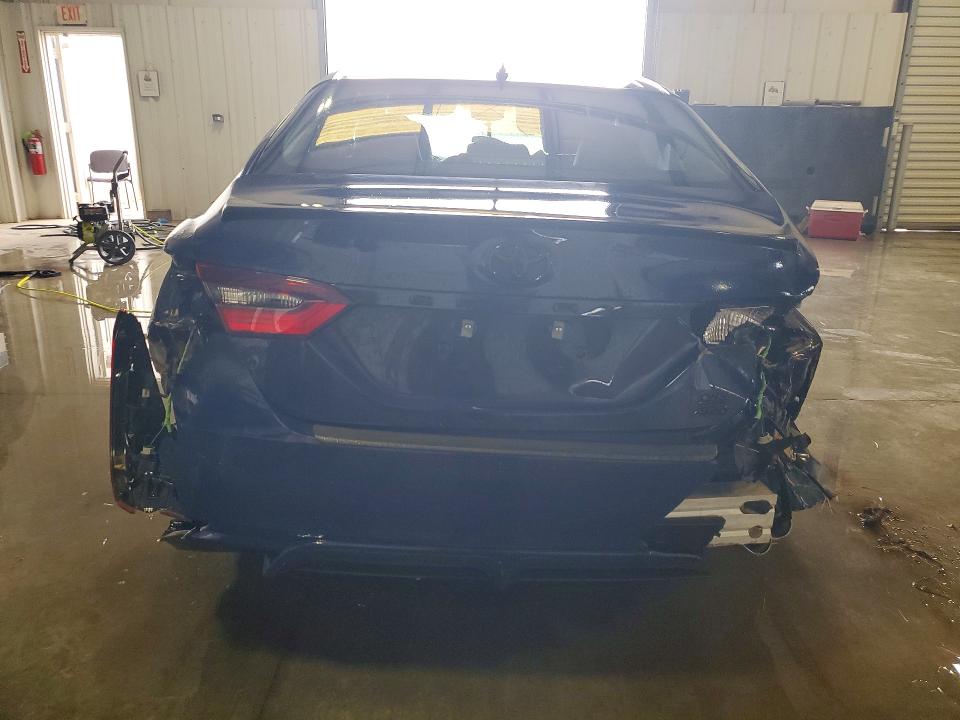 53997526 :رقم المزاد ، 4T1T11BK4PU078259 vin ، 2023 Toyota Camry مزاد بيع