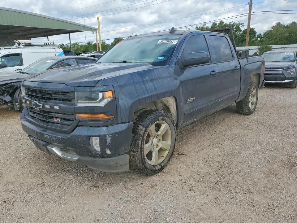 51423716 :رقم المزاد ، 3GCUKREC7JG258211 vin ، 2018 Chevrolet Silverado مزاد بيع
