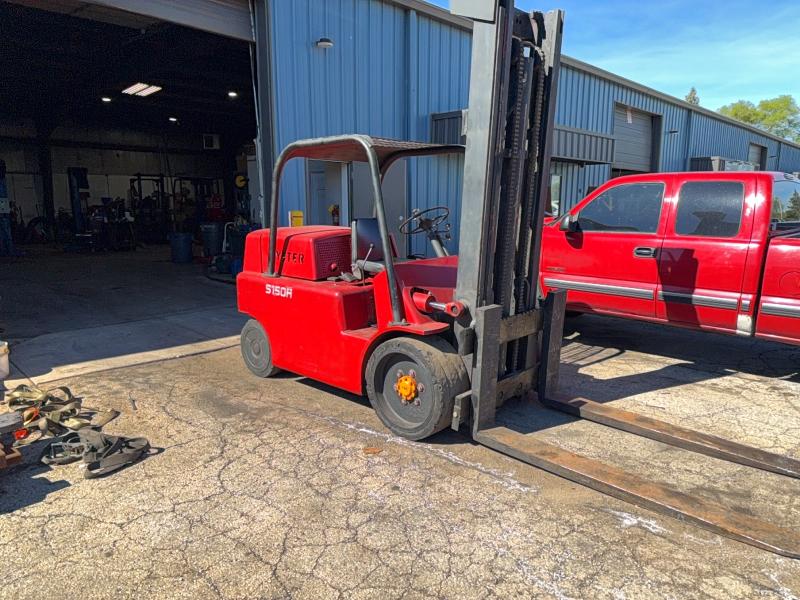 Продажа на аукционе авто 1993 Hyster S150a, vin: A24D1993P, номер лота: 53900556