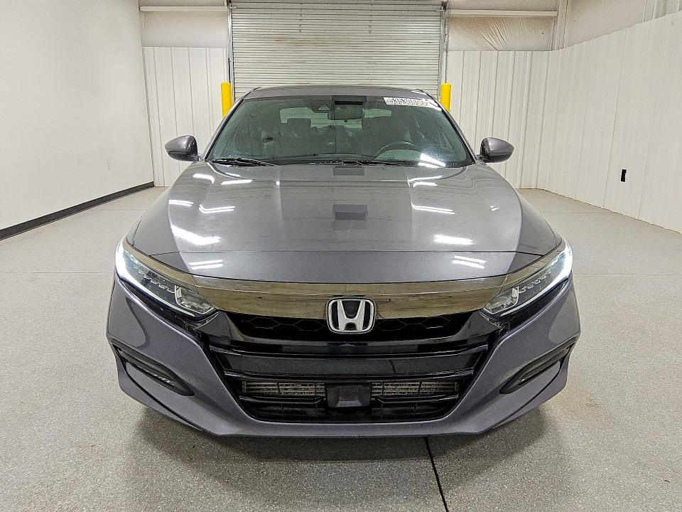 2018 Honda Accord მანქანა იყიდება აუქციონზე, vin: 1HGCV1F37JA263668, აუქციონის ნომერი: 53530896