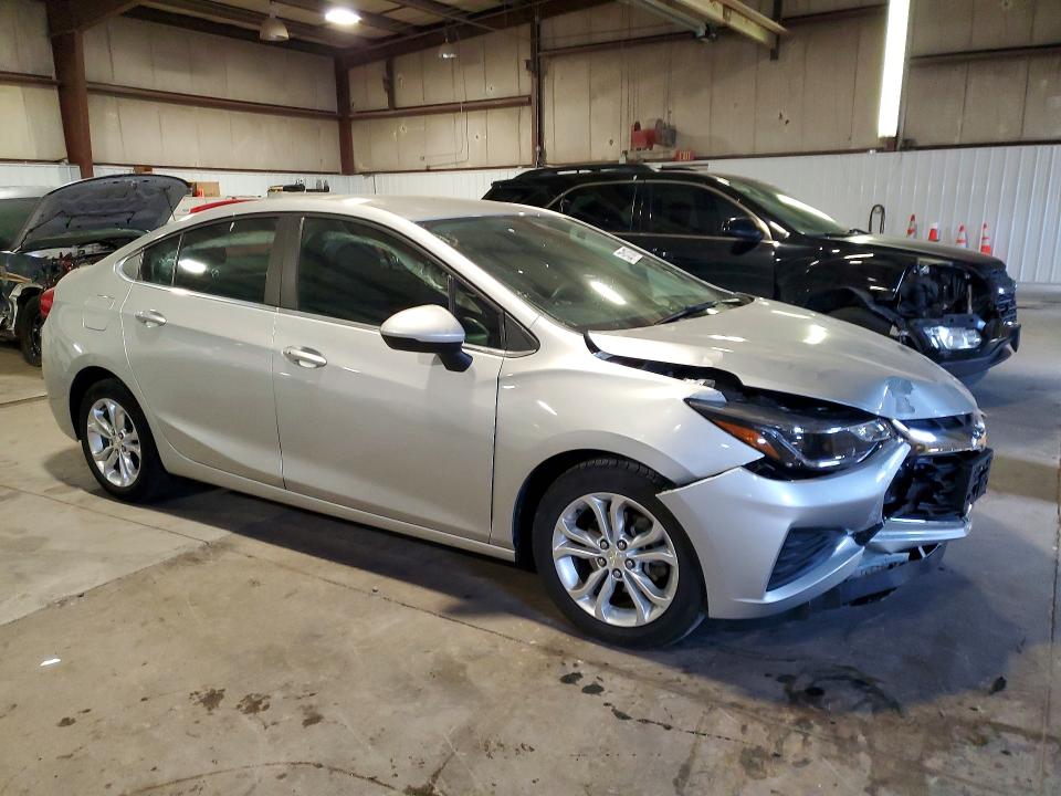 2019 Chevrolet Cruze მანქანა იყიდება აუქციონზე, vin: 1G1BE5SM8K7143305, აუქციონის ნომერი: 53011376
