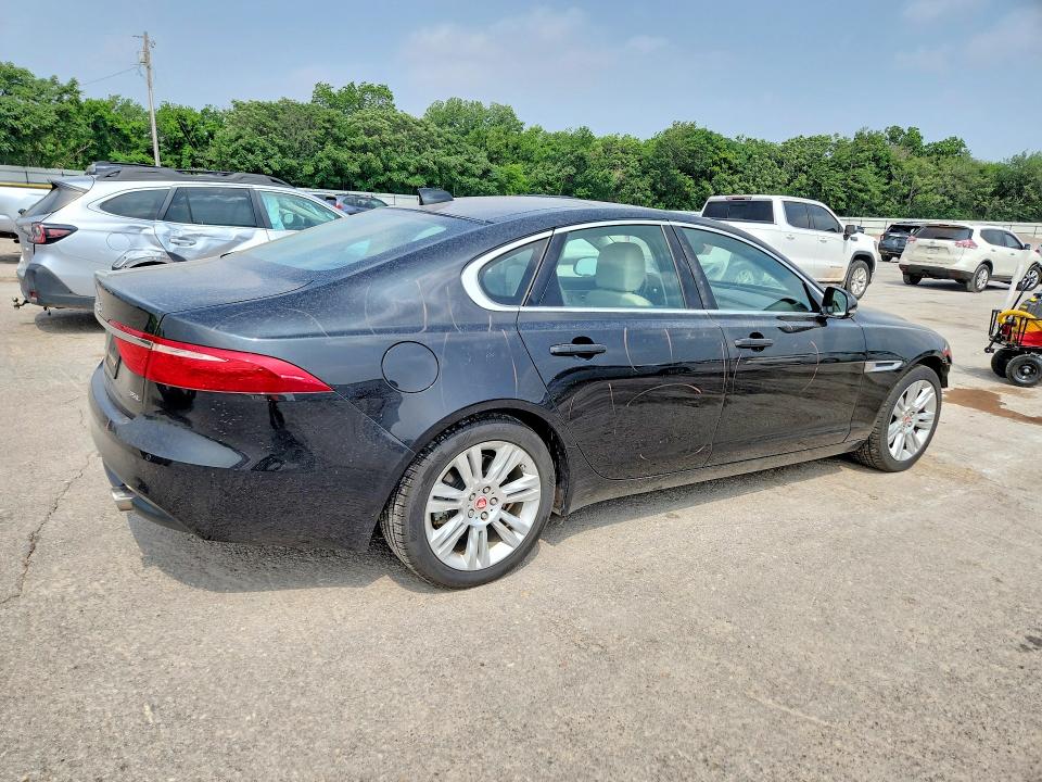 Продаж на аукціоні авто 2017 Jaguar Xf, vin: SAJBD4BV5HCY38047, номер лоту: 53417766