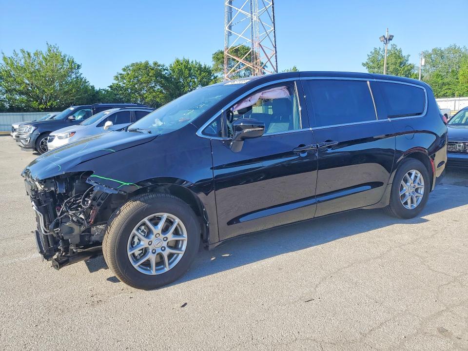 Auction sale of the 2026 Chrysler Pacifica, vin: 2C4RC1BG5TR198390, lot number: 54627936
