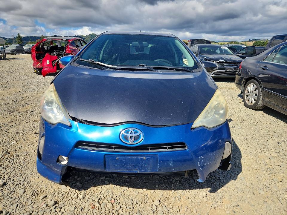 Продажа на аукционе авто 2013 Toyota Prius C, vin: JTDKDTB34D1554292, номер лота: 52244256