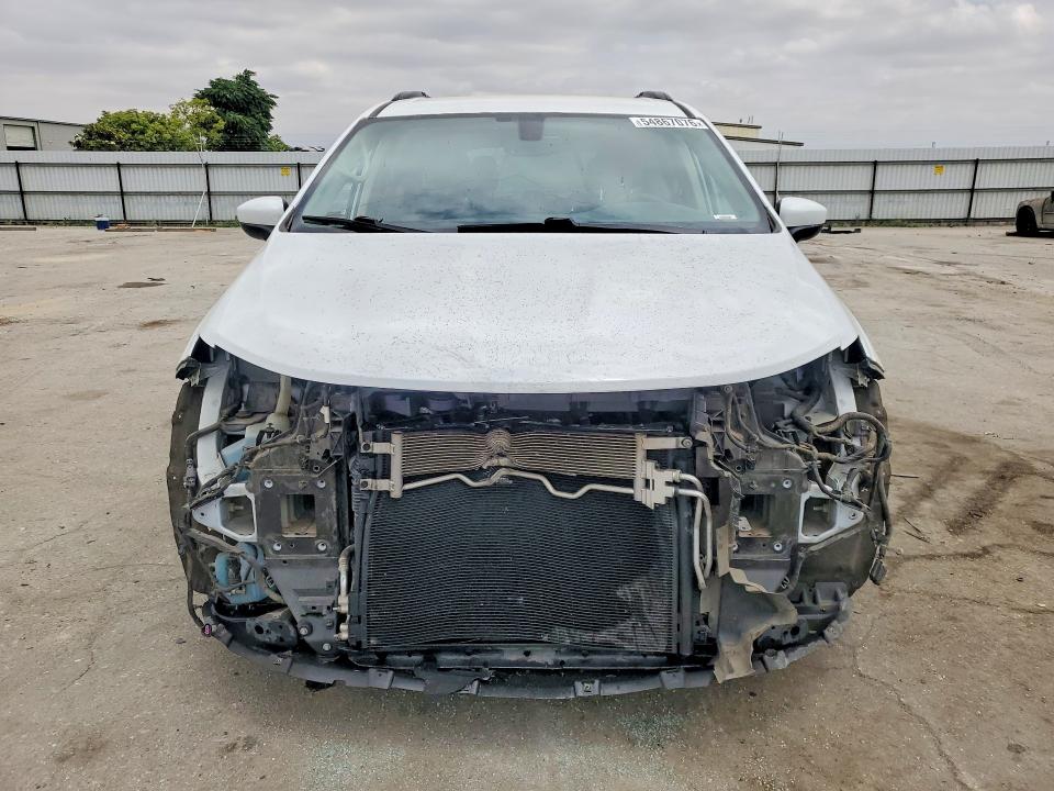2020 Chrysler Voyager მანქანა იყიდება აუქციონზე, vin: 2C4RC1DG0LR157551, აუქციონის ნომერი: 54867076