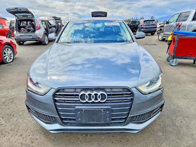52052266 :رقم المزاد ، WAUAFAFL9GN015083 vin ، 2016 Audi A4 مزاد بيع