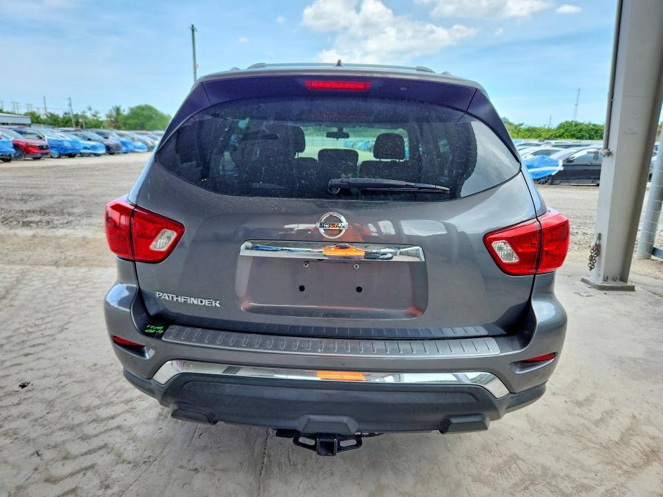 Продажа на аукционе авто 2017 Nissan Pathfinder, vin: 5N1DR2MN1HC909010, номер лота: 52405256