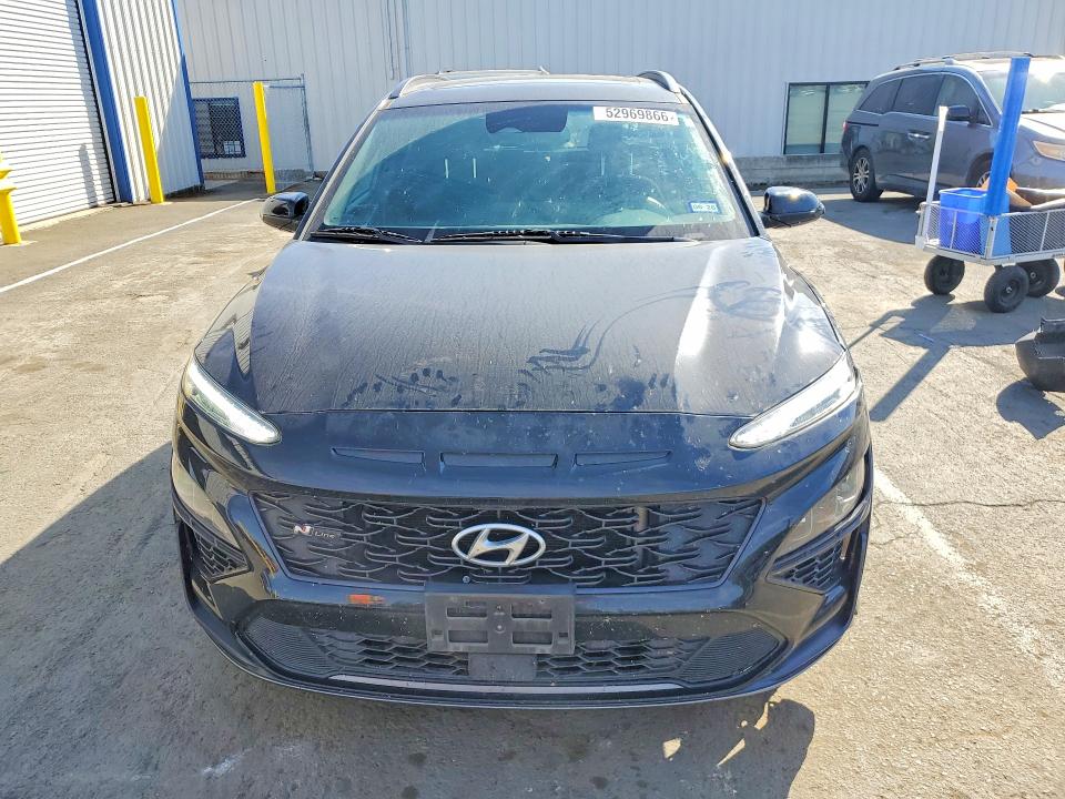 52969866 :رقم المزاد ، KM8K33A3XNU843015 vin ، 2022 Hyundai Kona مزاد بيع