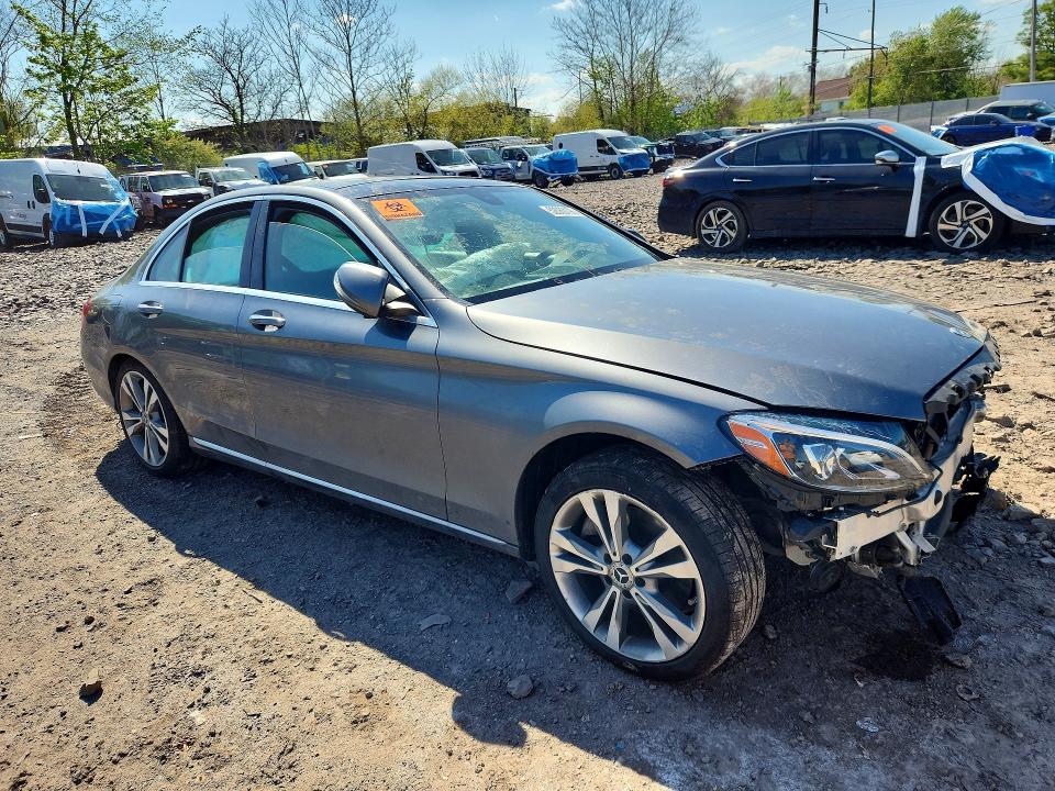 2018 Mercedes-benz C მანქანა იყიდება აუქციონზე, vin: 55SWF4KBXJU246473, აუქციონის ნომერი: 52060196