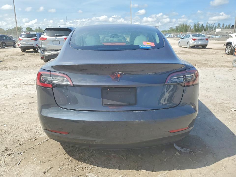 51778596 :رقم المزاد ، 5YJ3E1EA7MF025121 vin ، 2021 Tesla Model 3 مزاد بيع