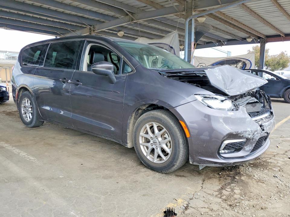 Продажа на аукционе авто 2023 Chrysler Pacifica, vin: 2C4RC1BG9PR514573, номер лота: 52752316