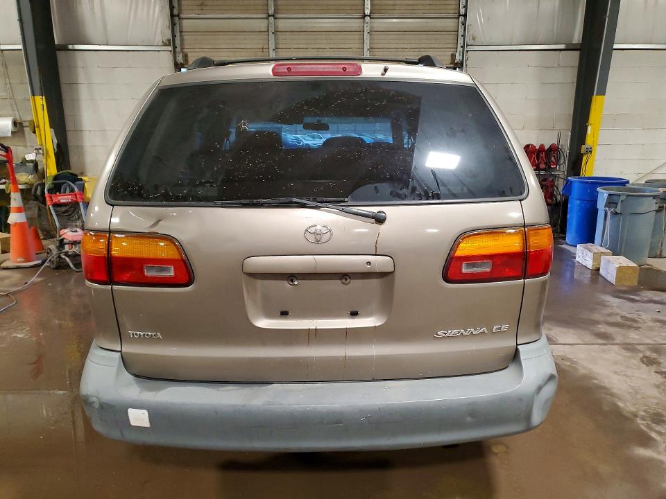 1999 Toyota Sienna მანქანა იყიდება აუქციონზე, vin: 4T3ZF19C0XU131881, აუქციონის ნომერი: 54336676