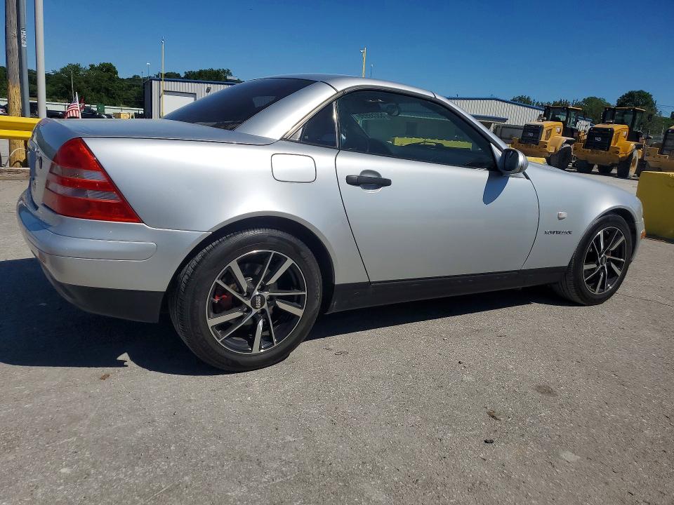 1998 Mercedes-benz Slk მანქანა იყიდება აუქციონზე, vin: WDBKK47F4WF062798, აუქციონის ნომერი: 53059996