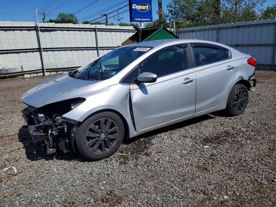 2015 Kia Forte მანქანა იყიდება აუქციონზე, vin: KNAFX4A83F5328779, აუქციონის ნომერი: 52900506