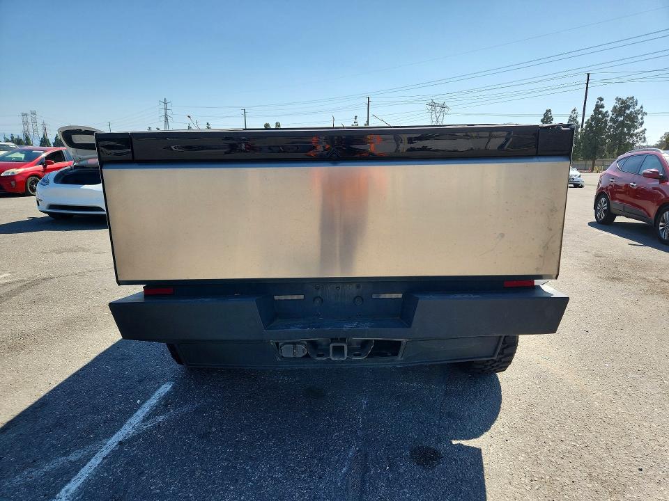 2025 Tesla Cybertruck მანქანა იყიდება აუქციონზე, vin: 7G2CEHED9SA067915, აუქციონის ნომერი: 54112866